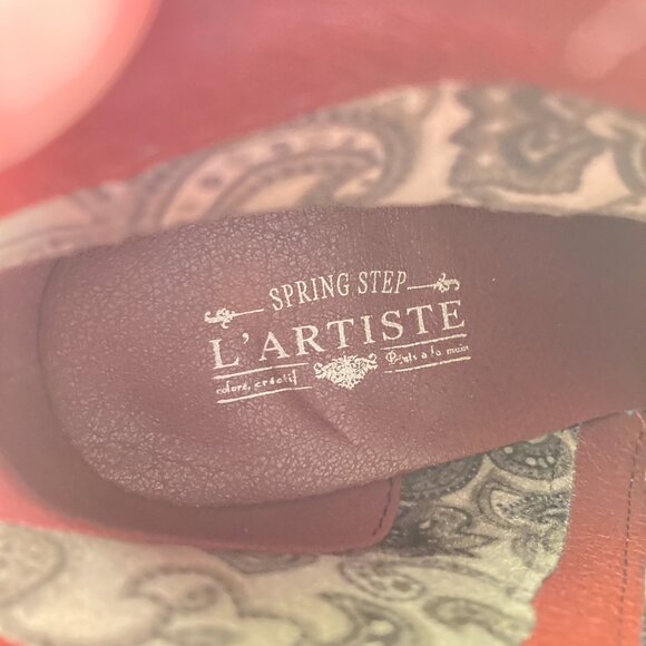 L'artiste, Socute TP Spring Step Navy Leather and Suede Booties.  Size 6.5 - Picture 9 of 10